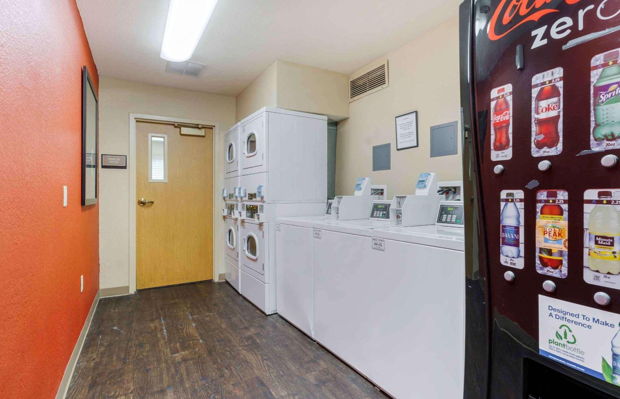 Extended Stay America Suites - Pleasanton - Chabot Dr Экстерьер фото