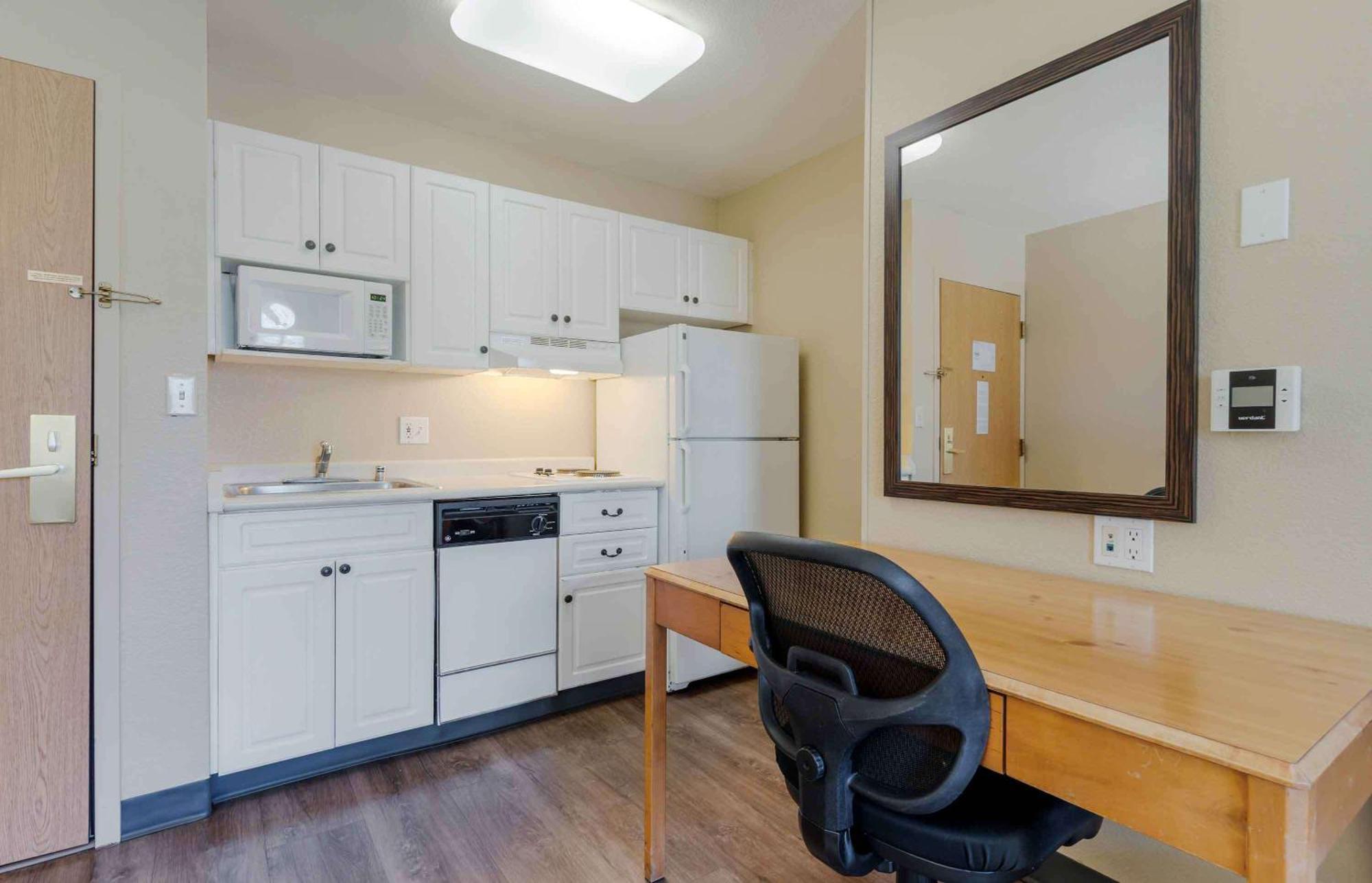 Extended Stay America Suites - Pleasanton - Chabot Dr Экстерьер фото